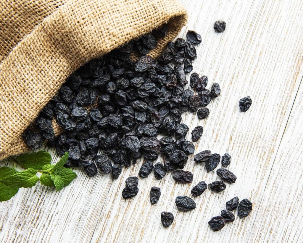 Black Small Raisins BLACK RAISINS – Natura Impex